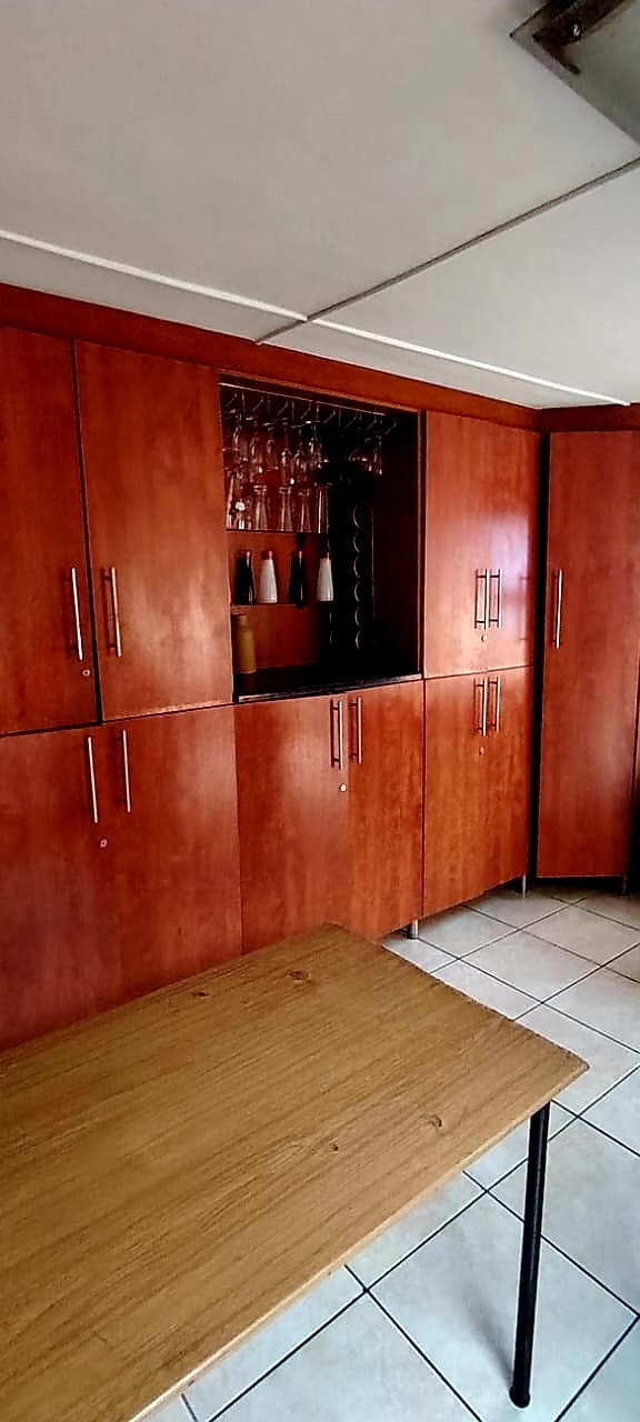 14 Bedroom Property for Sale in Amalinda Eastern Cape